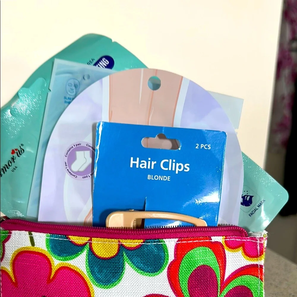 Clinique Pink and Green Floral Cosmetic Pouch - with 5 more pieces of goodies